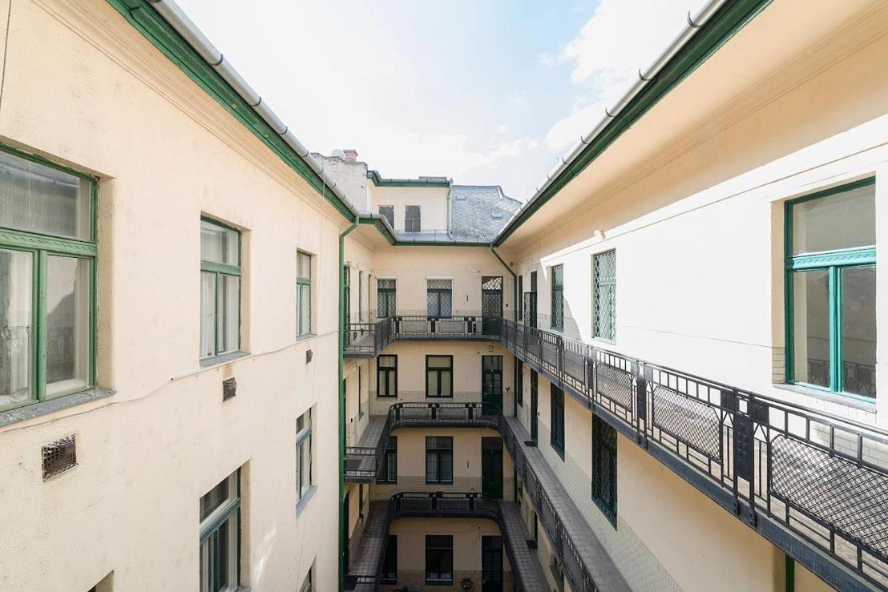 Vaci Street Apartments Boedapest Buitenkant foto